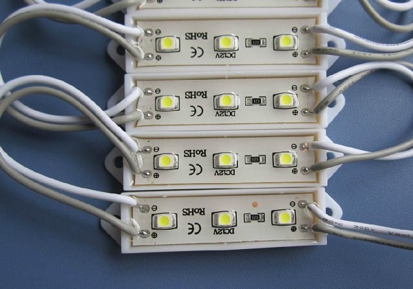 LED模組一般用什么膠水？