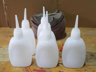 增強(qiáng)型瞬間膠水的特性、化學(xué)原理與使用方法
